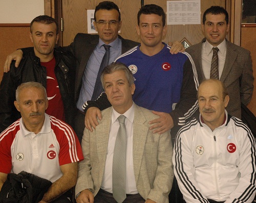 Güzey´den millilere ziyaret